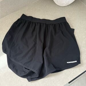 NWT Athletic shorts black Fashion nova size M